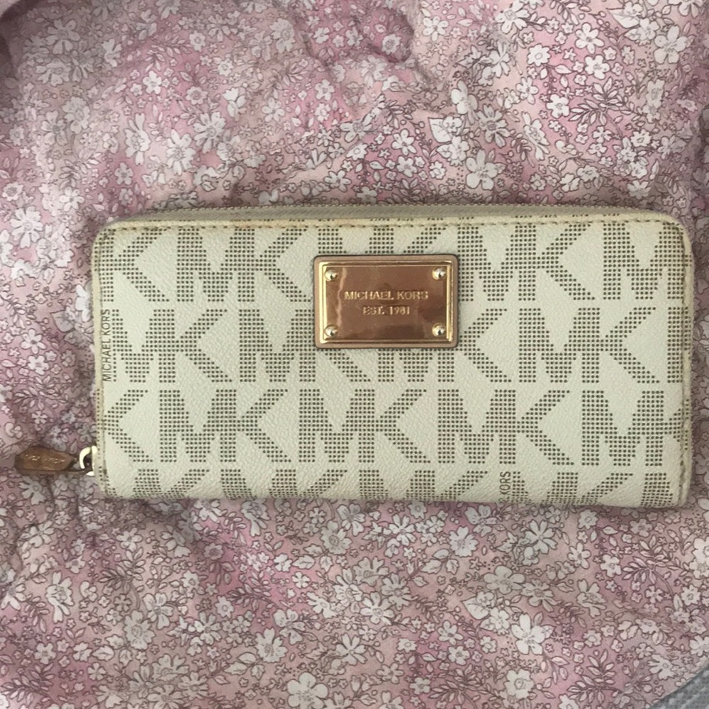 Michael Kors Long wallet